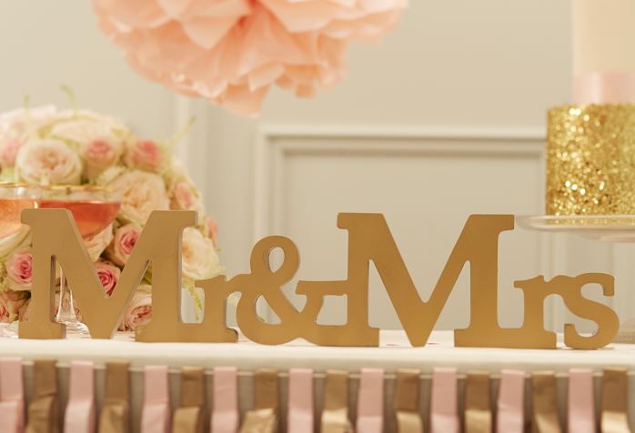 Mr & Mrs Wooden Sign Gold